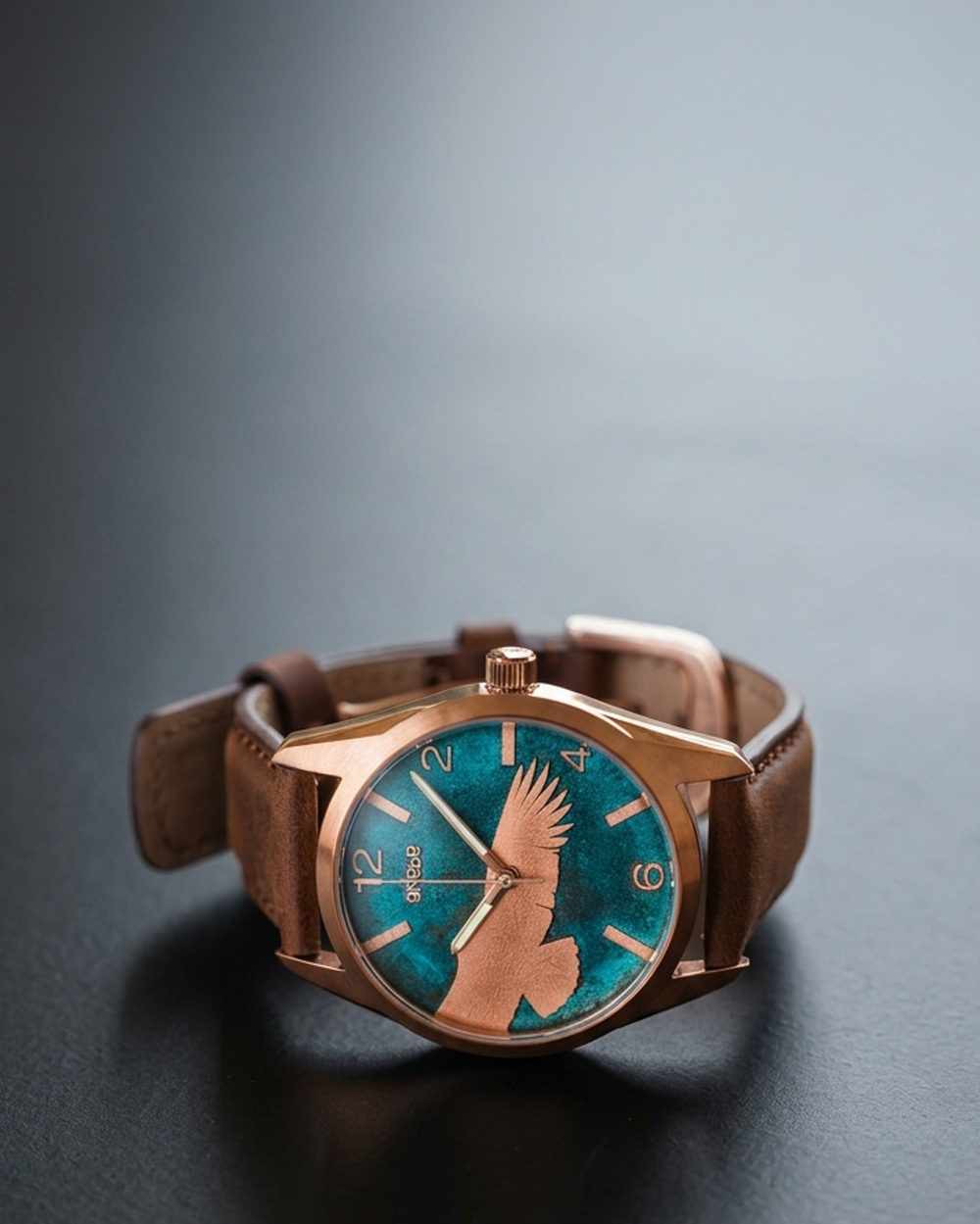 Reloj de cobre Grebe Cóndor con dial turquesa y correa de cuero